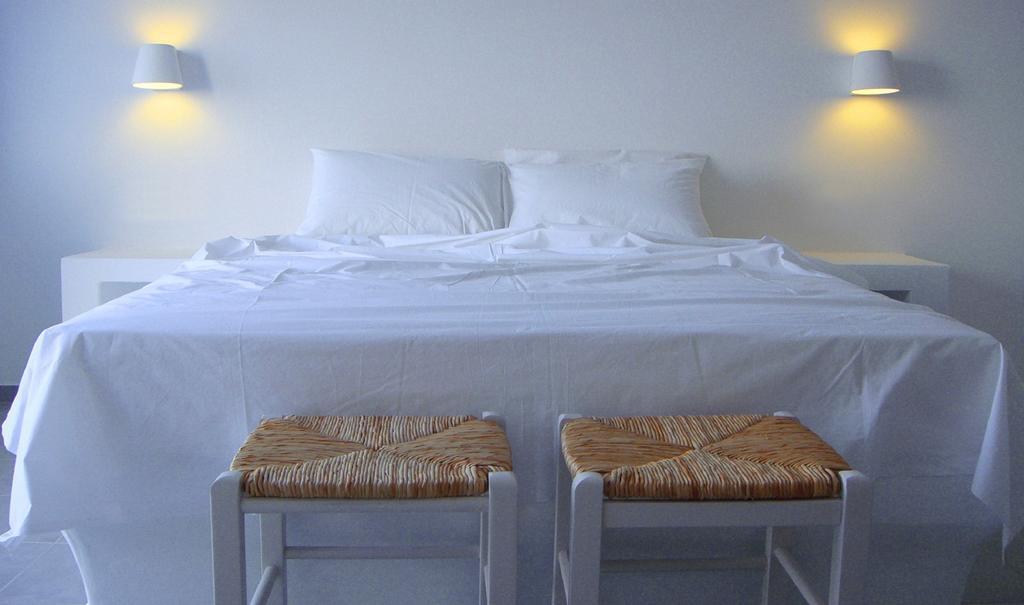 Miramare Hotel Folegandros Town Exterior photo